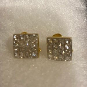 Square shape diamonds earrings...